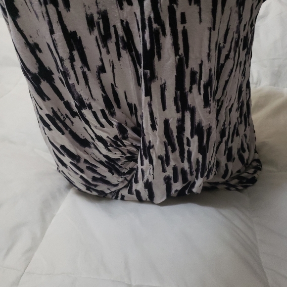 Forever 21 Cinched Short Sleeve  Blouse - Picture 2 of 3